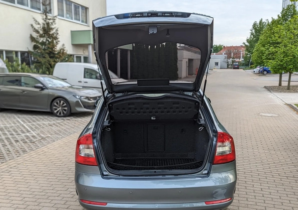 Skoda Octavia cena 26900 przebieg: 121600, rok produkcji 2012 z Wrocław małe 277